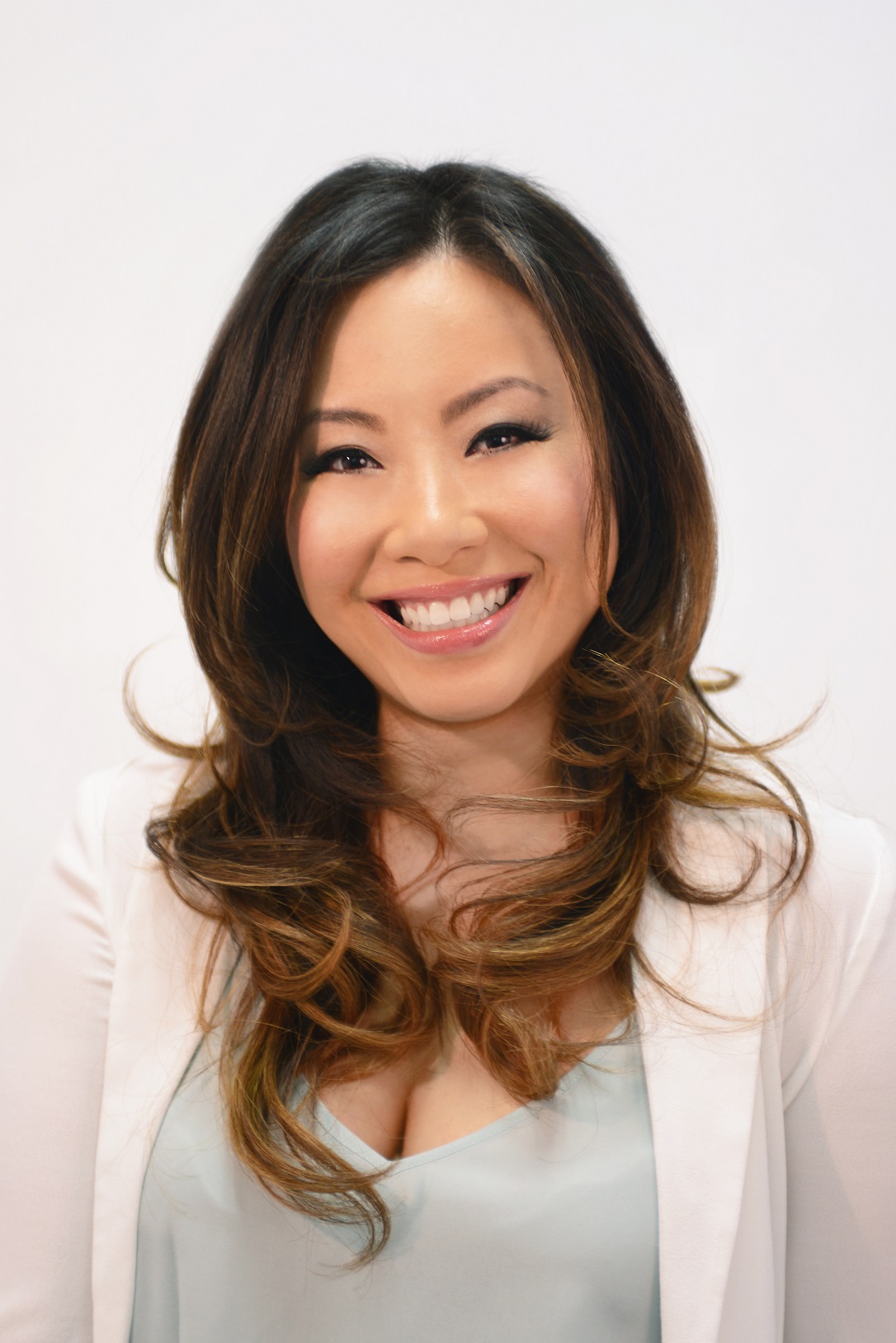 Shelly Honey Professional Headshot